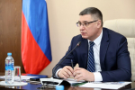 Александр Авдеев поставил задачу усилить расчистку от снега крыш многоквартирных домов